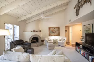 Photo #2: 6159704 Listing 