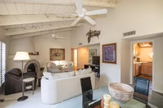 Photo #6: 6159704 Listing 