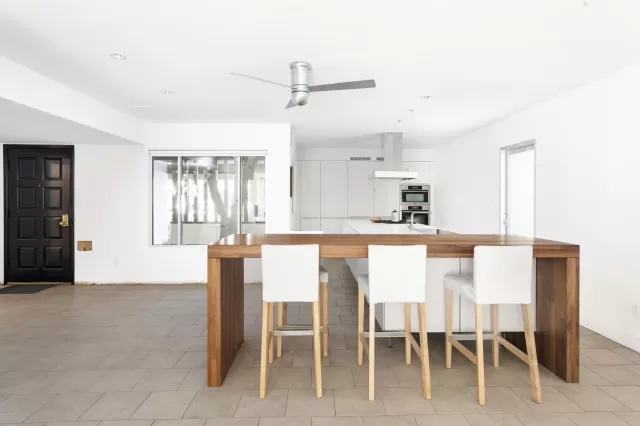 MLS: 6159761 Condo For Sale