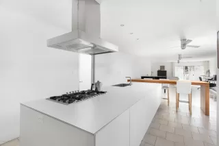 Photo #3: 6159761 Listing