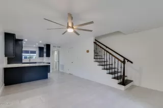 Photo #2: 6159766 Listing