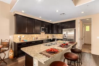 Photo #1: 6160085 Listing 