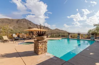 Photo #3: 6160085 Listing 