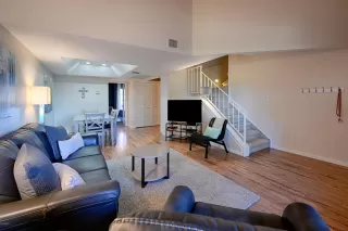 Photo #1: 6160105 Listing 