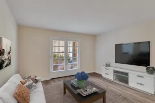 Photo #5: 6160111 Listing