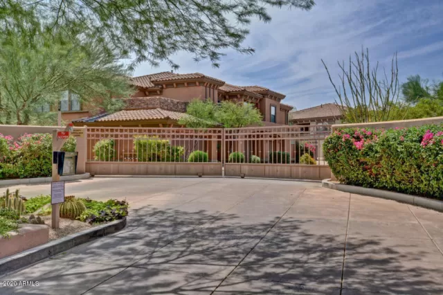 MLS: 6160120 Condo For Sale