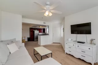 Photo #5: 6160336 Listing