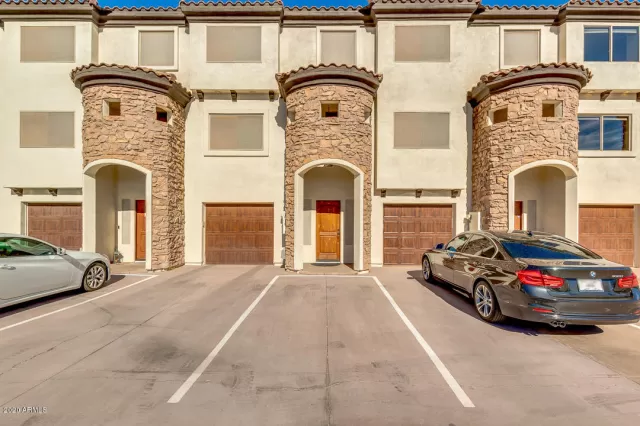 MLS: 6160434 Condo For Sale