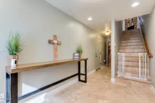 Photo #2: 6160434 Listing