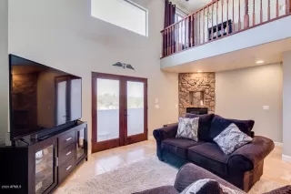 Photo #4: 6160434 Listing