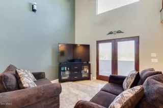 Photo #5: 6160434 Listing
