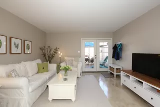 Photo #3: 6160579 Listing