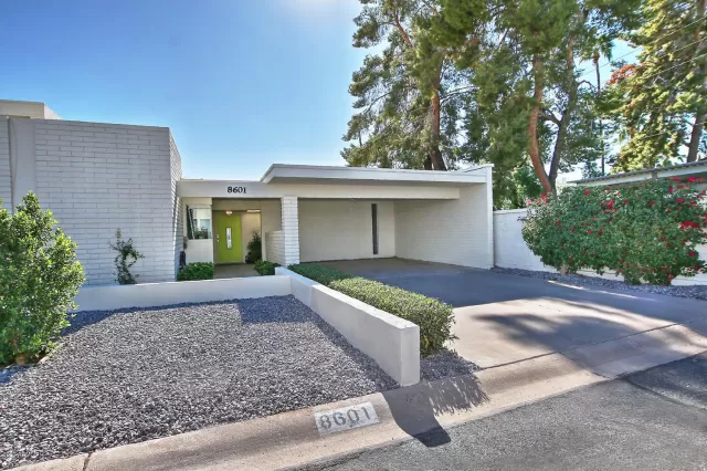 MLS: 6160918 Condo For Sale