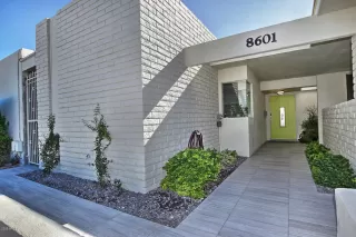 Photo #3: 6160918 Listing