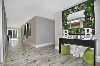 Photo #5: 6160918 Listing