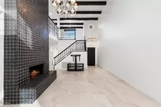 Photo #1: 6161179 Listing