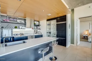 Photo #6: 6161184 Listing