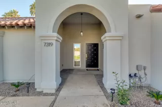 Photo #6: 6161207 Listing 