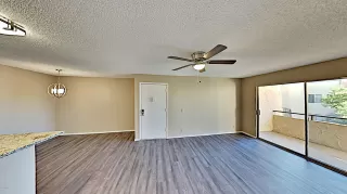 Photo #5: 6161414 Listing