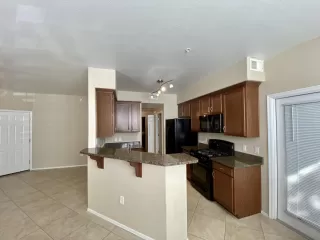 Photo #5: 6161458 Listing 