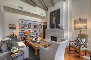 Photo #2: 6161534 Listing