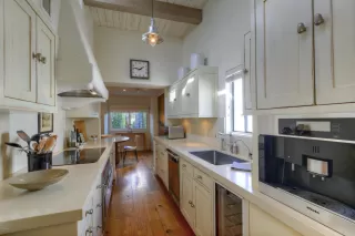 Photo #6: 6161534 Listing