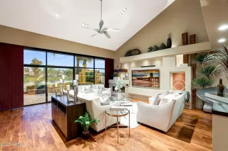 Photo #6: 6161691 Listing 