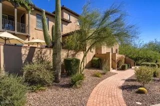 Photo #5: 6161774 Listing 