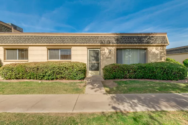 MLS: 6162125 Condo For Sale
