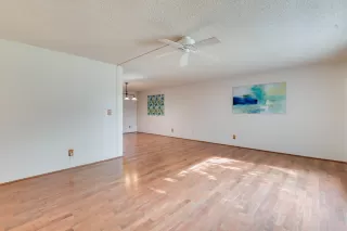 Photo #5: 6162125 Listing