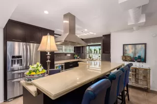 Photo #2: 6162153 Listing