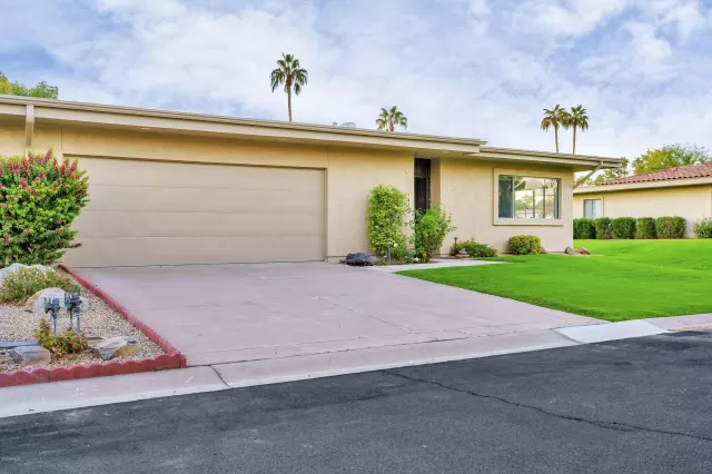 MLS: 6162224 Condo For Sale