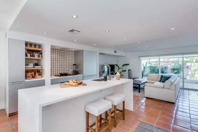 MLS: 6162413 Condo For Sale