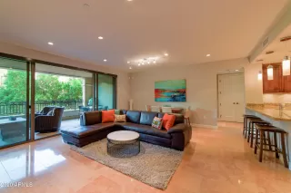 Photo #2: 6162606 Listing
