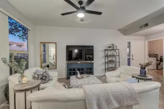 Photo #4: 6162784 Listing