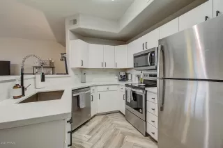 Photo #6: 6162784 Listing