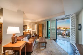 Photo #4: 6163115 Listing