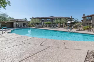 Photo #4: 6163162 Listing