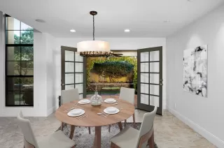 Photo #2: 6163254 Listing 