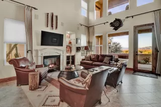 Photo #4: 6163295 Listing