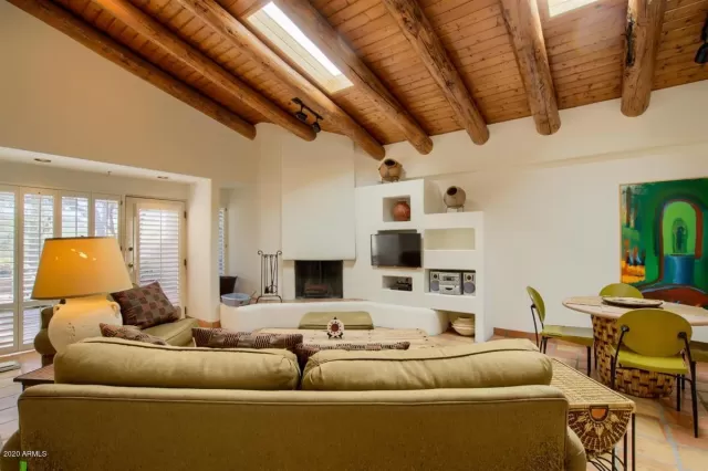 MLS: 6163366 Condo For Sale