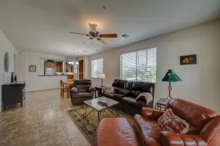 Photo #5: 6163368 Listing