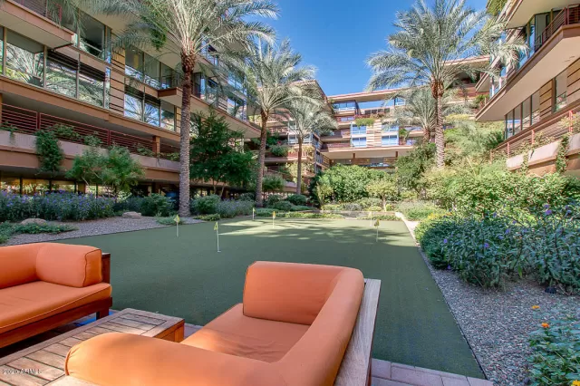 MLS: 6163370 Condo For Sale