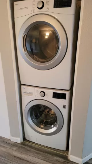 Photo #5: 6163417 Listing