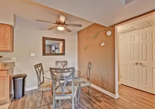Photo #5: 6163441 Listing