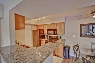Photo #6: 6163441 Listing