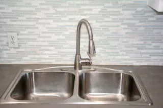 Photo #6: 6163450 Listing 