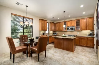 Photo #3: 6163588 Listing