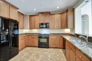 Photo #6: 6163805 Listing