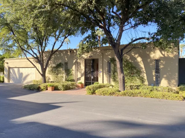 MLS: 6164073 Condo For Sale